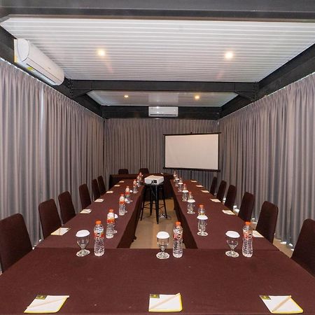 Hotel Summerville Majalengka Zewnętrze zdjęcie