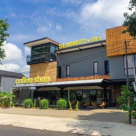 Hotel Summerville Majalengka Zewnętrze zdjęcie