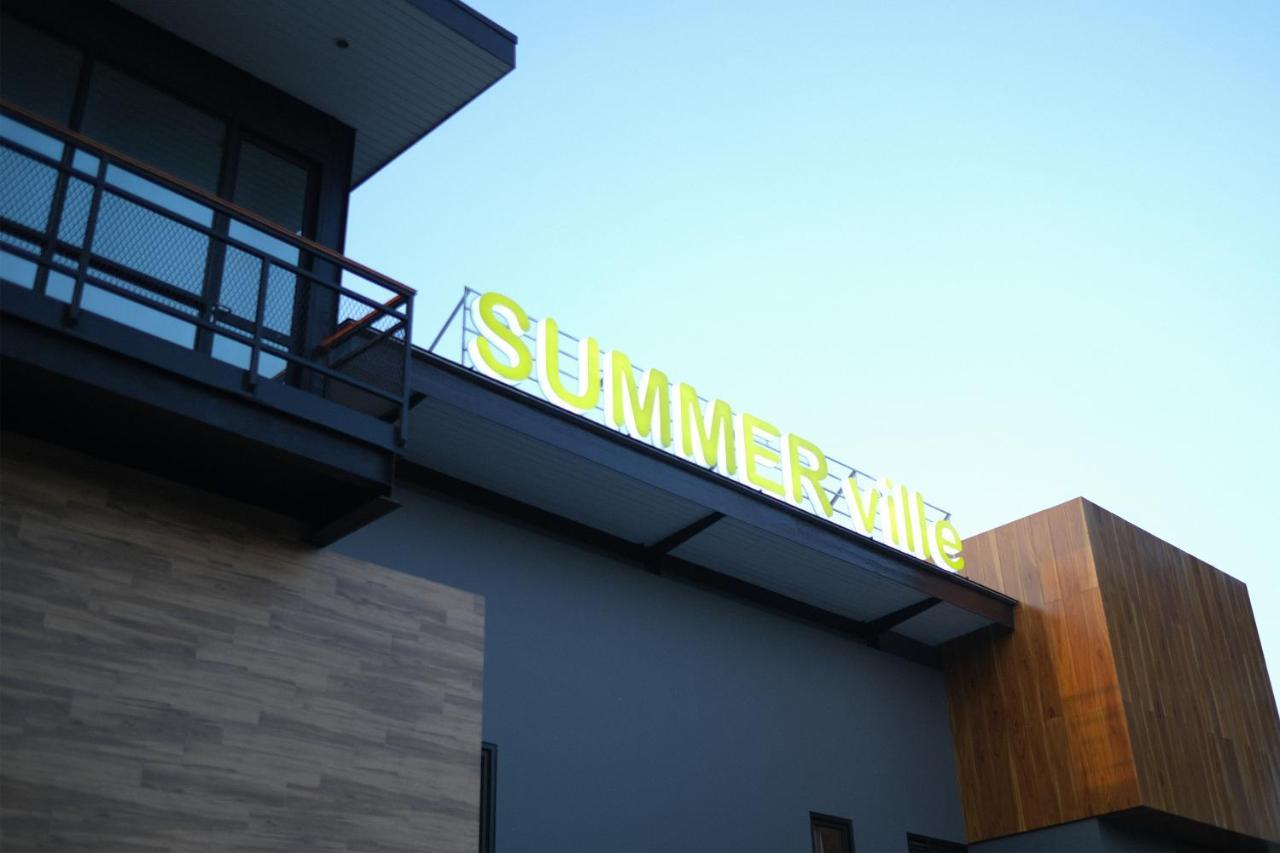 Hotel Summerville Majalengka Zewnętrze zdjęcie
