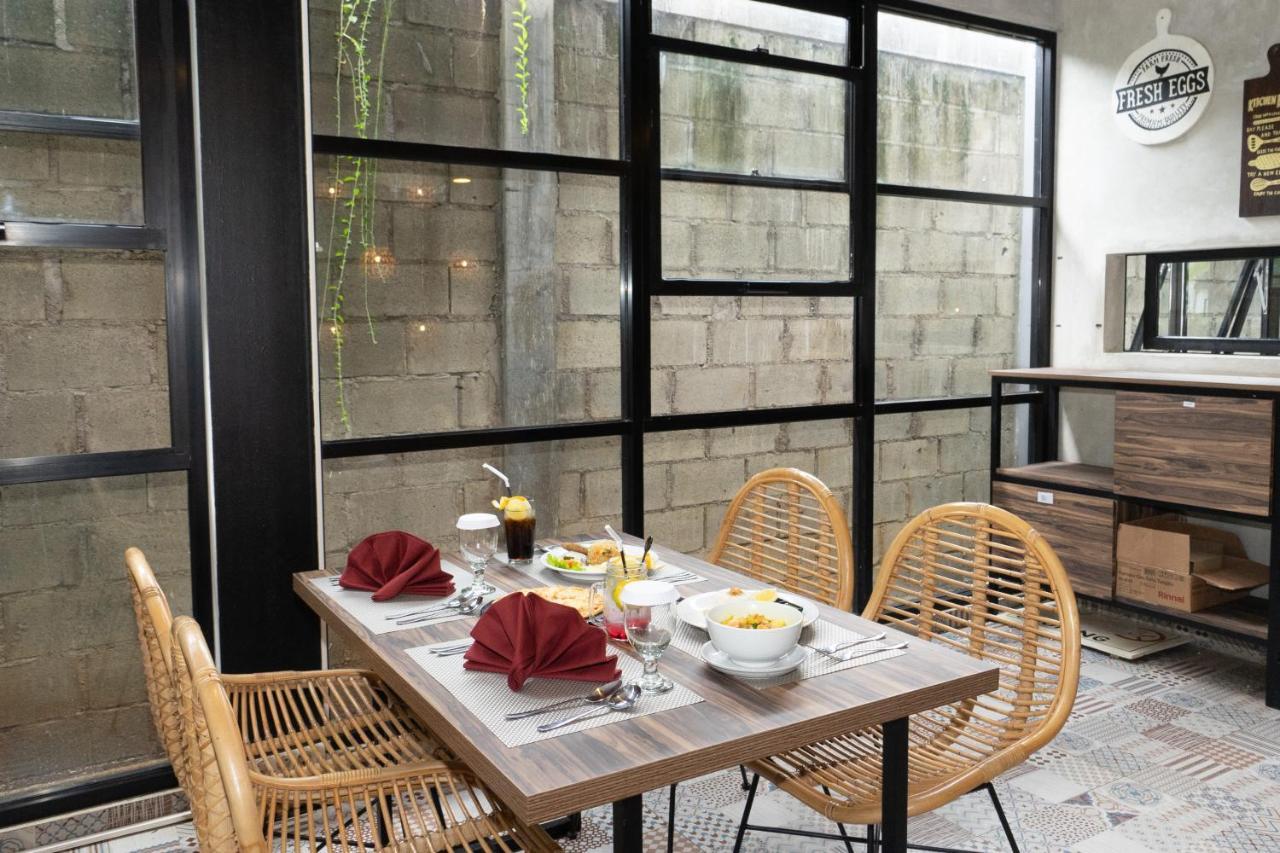 Hotel Summerville Majalengka Zewnętrze zdjęcie