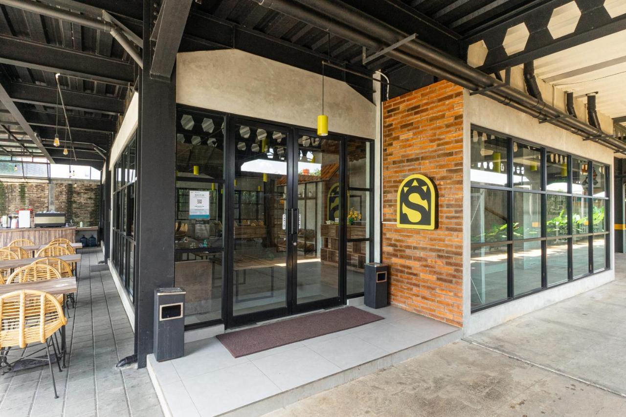 Hotel Summerville Majalengka Zewnętrze zdjęcie
